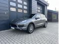 PORSCHE CAYENNE Dízel (Automata) SZERVIZKÖNYV / ÚJSZERŰ VEZÉRLÉS / PANORÁMA / ÜLÉSSZELLŐZÉS / ÁLLÓFŰTÉS / BOSE