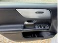 MERCEDES-BENZ B 180 2019/12 - 20
