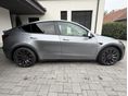 TESLA MODEL Y 2023/9 - 4
