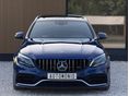 MERCEDES-AMG C 63 2019 - 11