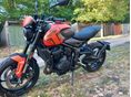 TRIUMPH TRIDENT A2 papíros.gyári extrák