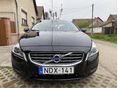 VOLVO S60 2.0 D [D3] Momentum Magánszemélytől. Kanyar követő Xenon fényszórók. Pajzs Gépjárművédelem