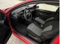 PEUGEOT 206 2004/5 - 12