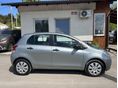 TOYOTA YARIS 2010/11 - 4