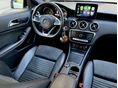 MERCEDES-BENZ A 200 2017/2 - 11
