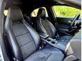 MERCEDES-BENZ A 200 2017/2 - 14