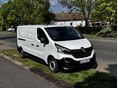 RENAULT TRAFIC 2.0 dCi 120 L2H1 3.0t Pack Comfort S&S Mo.-i. 1 tul.124e. km. vonóhorog. LED LÁMPA