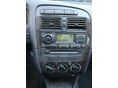 TOYOTA AVENSIS 2001/7 - 8
