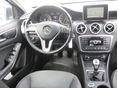 MERCEDES-BENZ A-OSZTÁLY 2015/9 - 9