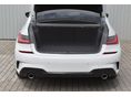BMW 330 2020/7 - 10