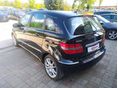 MERCEDES-BENZ B 200 2011/6 - 7