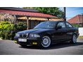 BMW 323i