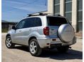 TOYOTA RAV 4 2004/10 - 3