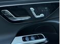 MERCEDES-BENZ E 220 2025/5 - 10