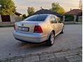 VOLKSWAGEN BORA 2004/3 - 3