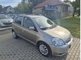 TOYOTA YARIS 2004/3 - 8