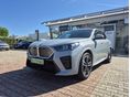 BMW IX2 eDrive 20 64,8kWh Magyarországi. vezetett szerviz