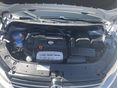 VOLKSWAGEN TOURAN 2011/1 - 5