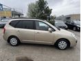 KIA CARENS 2008/4 - 5