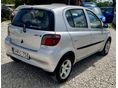 TOYOTA YARIS 2000/12 - 5