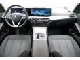 BMW 320 2023/4 - 7