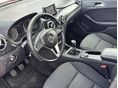MERCEDES-BENZ B 180 2012/6 - 10