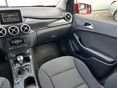 MERCEDES-BENZ B 180 2012/6 - 21