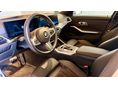 BMW 318 2023/10 - 9
