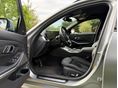 BMW 330 2022/12 - 11