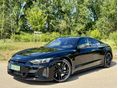 AUDI E-TRON GT RS BLACK EDITION / Magasan felszerelt