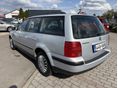 VOLKSWAGEN PASSAT V 2000/4 - 6