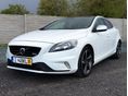 VOLVO V40 1.6 D [D2] R-Design Panorámatetős! Az Ára Névre írva értendő