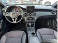 MERCEDES-BENZ A 180 2012/11 - 10