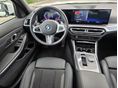 BMW 330 2024/12 - 13