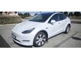 TESLA MODEL Y Long Range AWD (Automata) Garancia vonóhorog sérülésmentes berlini gyártás mátrix LED prémium hifi