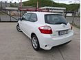 TOYOTA AURIS 2012/10 - 4