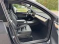 TESLA MODEL Y 2022/3 - 15