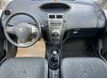 TOYOTA YARIS 2010/3 - 8