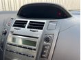 TOYOTA YARIS 2010/3 - 9