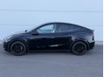 TESLA MODEL Y 2023/9 - 5