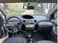 TOYOTA YARIS 2003/11 - 5