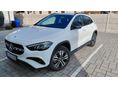 MERCEDES-BENZ GLA 180 7G-DCT