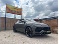 LAMBORGHINI URUS 2021/3 - 1