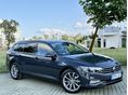 VOLKSWAGEN PASSAT VIII Variant 2.0 TDI SCR Elegance / Gyönyörű állapot / Végig vezetett szerviz / Magasan felszerelt /