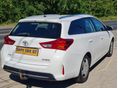 TOYOTA AURIS 2013/10 - 3