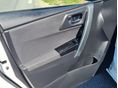 TOYOTA AURIS 2013/10 - 5