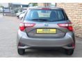 TOYOTA YARIS 2018/1 - 9