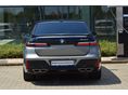 BMW 760 2024/5 - 7