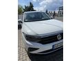 VOLKSWAGEN TIGUAN 2.0 TDI SCR Life DSG Kézi váltós