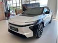 TOYOTA BZ4X ÚJ BZ4XExecutive VIP 4x4 347Le Magánszemélyek számára 19 300 000 Ft‑ért!